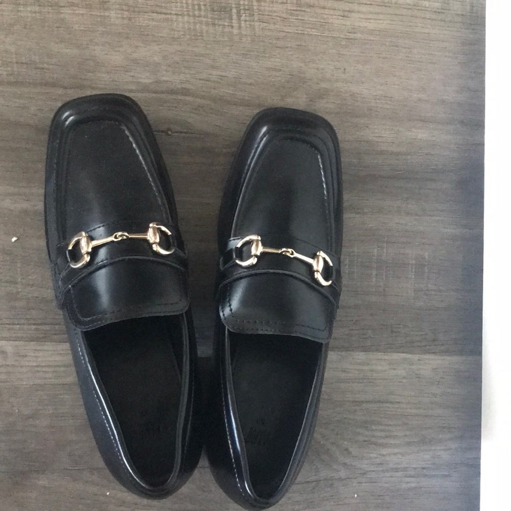 Brand new loafers gold black